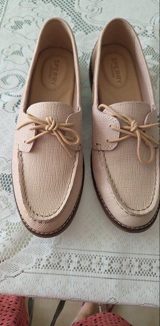 Sperry Top-Sider Pink Loafers (Category: Loafers) located in Paranaque City. Submitted by welcomebuyers (Listing ID 1470930613, Image 1). Description: - Brand: Sperry Top-Sider - Style: Slip-on loafers with classic boat shoe lacing - Color: Light pink (textured material) - Size: US 7.5 | UK 5 | EUR 38 | 24.5 CM - Comfort: Cushioned insoles for all-day wear - Perfect for casual days, errands, or weekend lakad! Original prize around ₱5000.