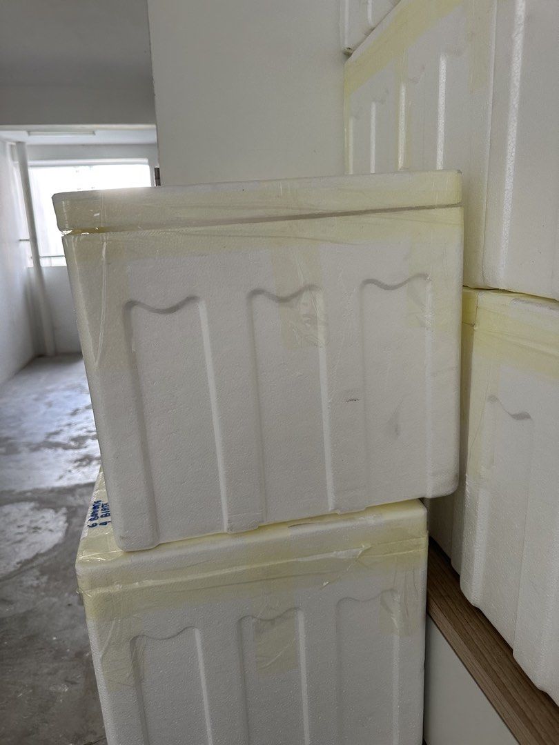 Stackable white styrofoam boxes containers storage packaging (Category: Storage Boxes & Baskets) located in Singapore. Submitted by singaporetransport (Listing ID 1470749947, Image 2). Description: - Quantity: 6 large styrofoam boxes - Color: Solid white with vertical ribbed design - Condition: Clean, some edges taped - Use: Ideal for cold storage or transport - Collection: Self-pickup preferred due to size.