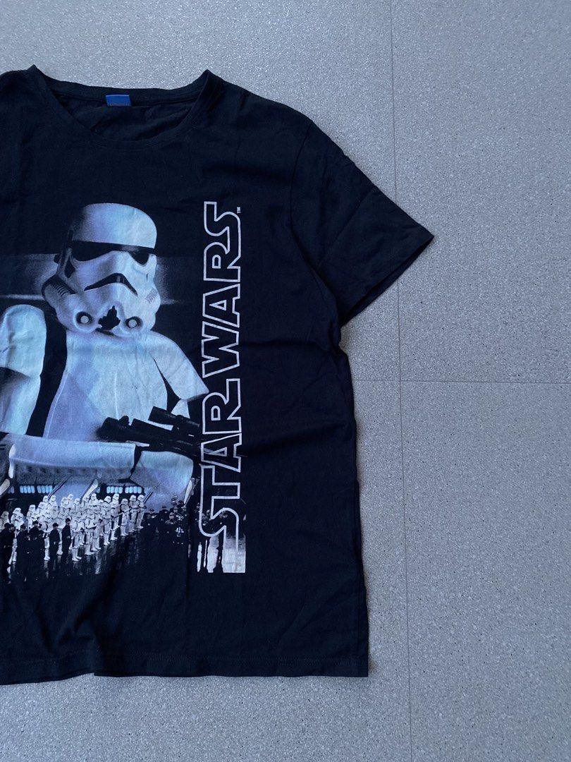 Star Wars Mens T-Shirt (Category: Tshirts & Polo Shirts ) located in Caloocan City. Submitted by webspot (Listing ID 1470791775, Image 3). Description: Star Wars Mens T-Shirt Size - Large Width - 22 Length - 28.