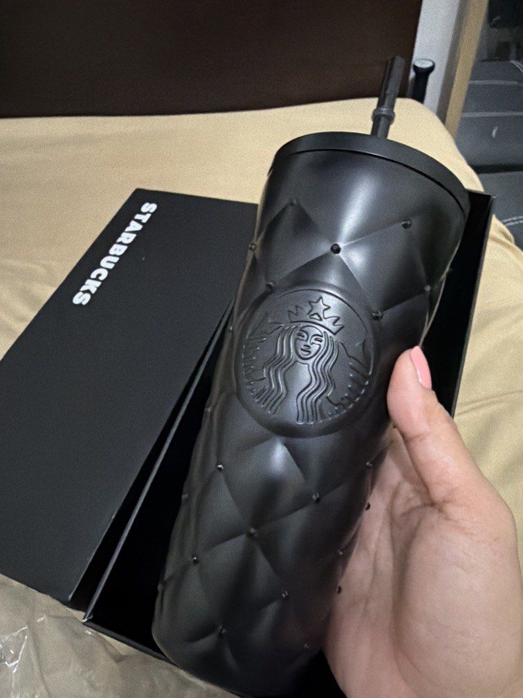 Starbucks Tumbler (Category: Water Bottles & Tumblers) located in Cebu City. Submitted by shopnsave2015 (Listing ID 1470830741, Image 1). Description: Brand new 700ml .