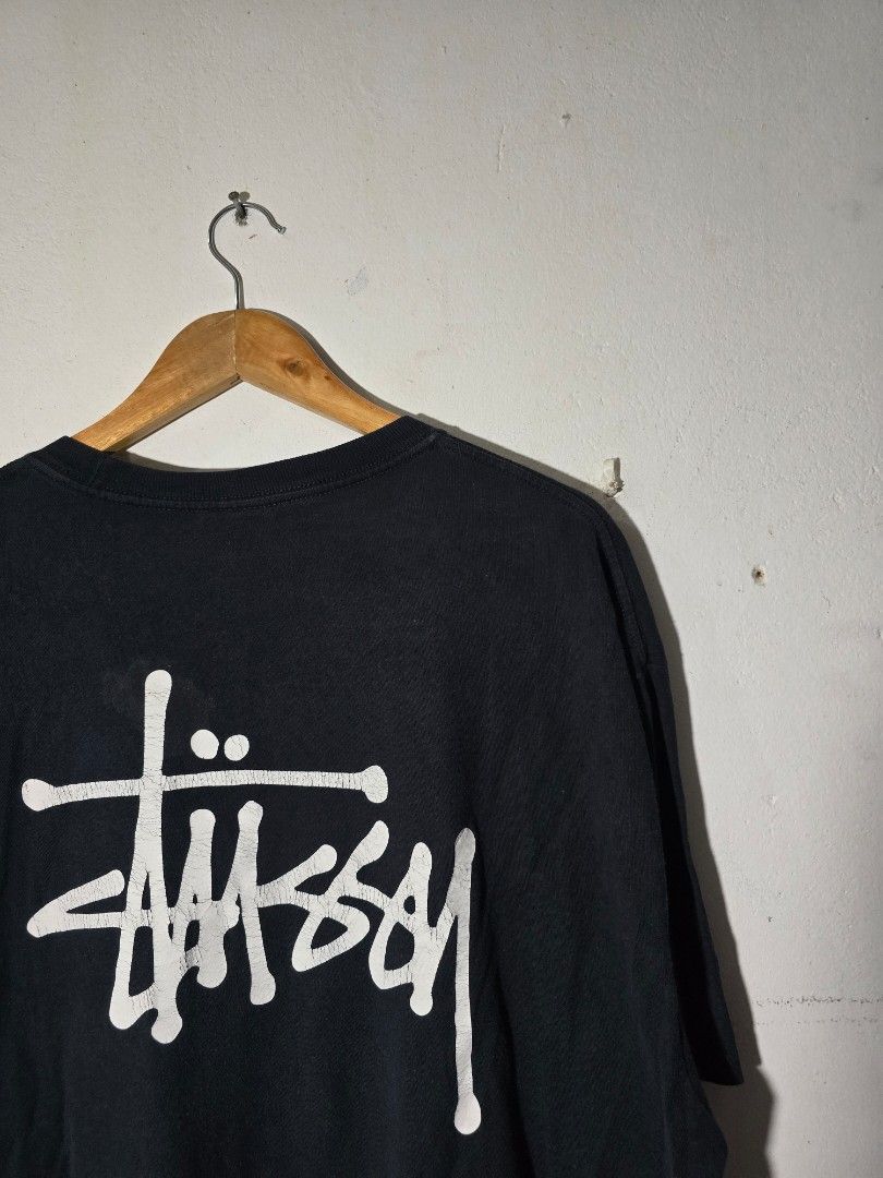 stuci basic tee (Category: Tshirts & Polo Shirts) located in Kuala Lumpur. Submitted by humble_.thrift (Listing ID 1470841108, Image 1). Description: -Pit 26 -Labuh 30.5 - Brand: Stussy - Color: Black - Size: XL - Material: 100% Cotton (Made in Mexico) - Design: Small white chest logo & large signature back graphic - Condition: Brand new / Excellent - Care: Machine wash cold, tumble dry low - Trusted Carousell seller, DM for fast deal!.