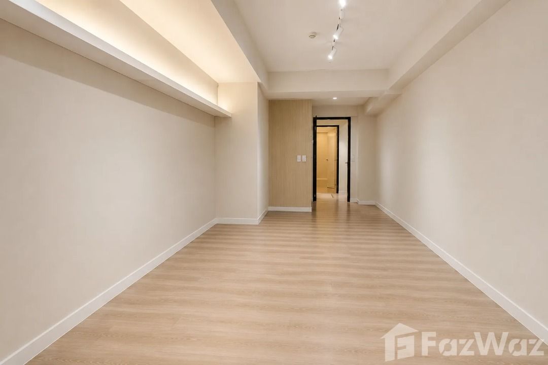 Studio Condo for sale at Centralis Towers (Category: Apartments & Condos) located in Makati City. Submitted by propertyproph (Listing ID 1470825632, Image 3). Description: 🏙️ PRE-SELLING | CENTRALIS TOWERS BY AVIDA LAND 🏙️ 📍 Centralis Towers, Pasay City ✨ Modern Studio Condo Unit 📐 Floor Area: 22.40 sqm 🚿 Bathrooms: 1 🏗️ Status: Pre-selling 📅 Target Completion: January 2028 💰 Selling Price: ₱7,265,700 🏢 A SMART START TO CITY LIVING! Expl