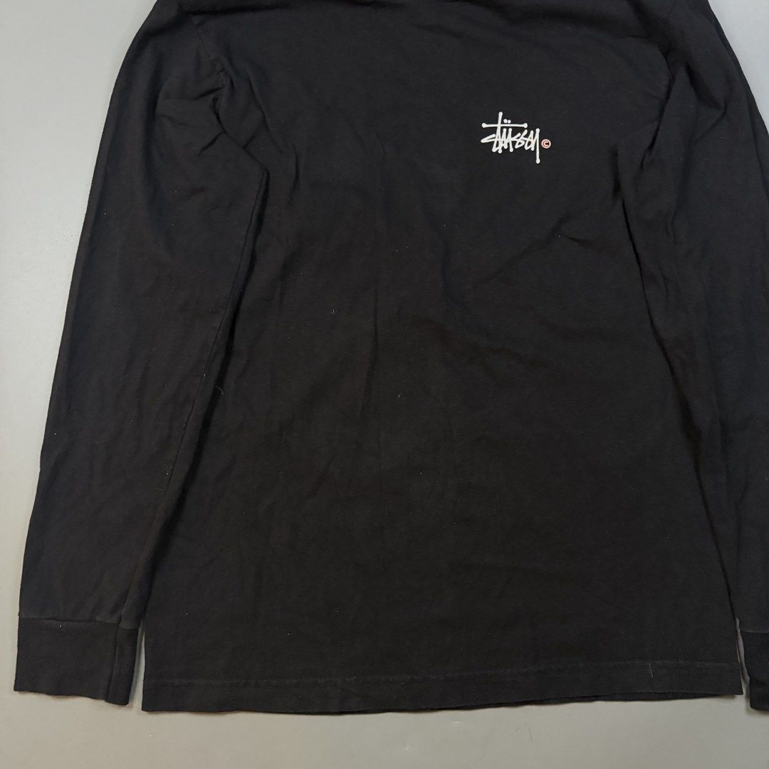 Stussy - Crewneck Sweatshirt w/ Backhit (Category: Coats, Jackets and Outerwear) located in Paranaque City. Submitted by millennial_goodz (Listing ID 1470907555, Image 3). Description: WTS Stussy - Crewneck Sweatshirt w/ Backhit Size Medium Dimensions: 19" / 28" Excellent condition Authentic DM.