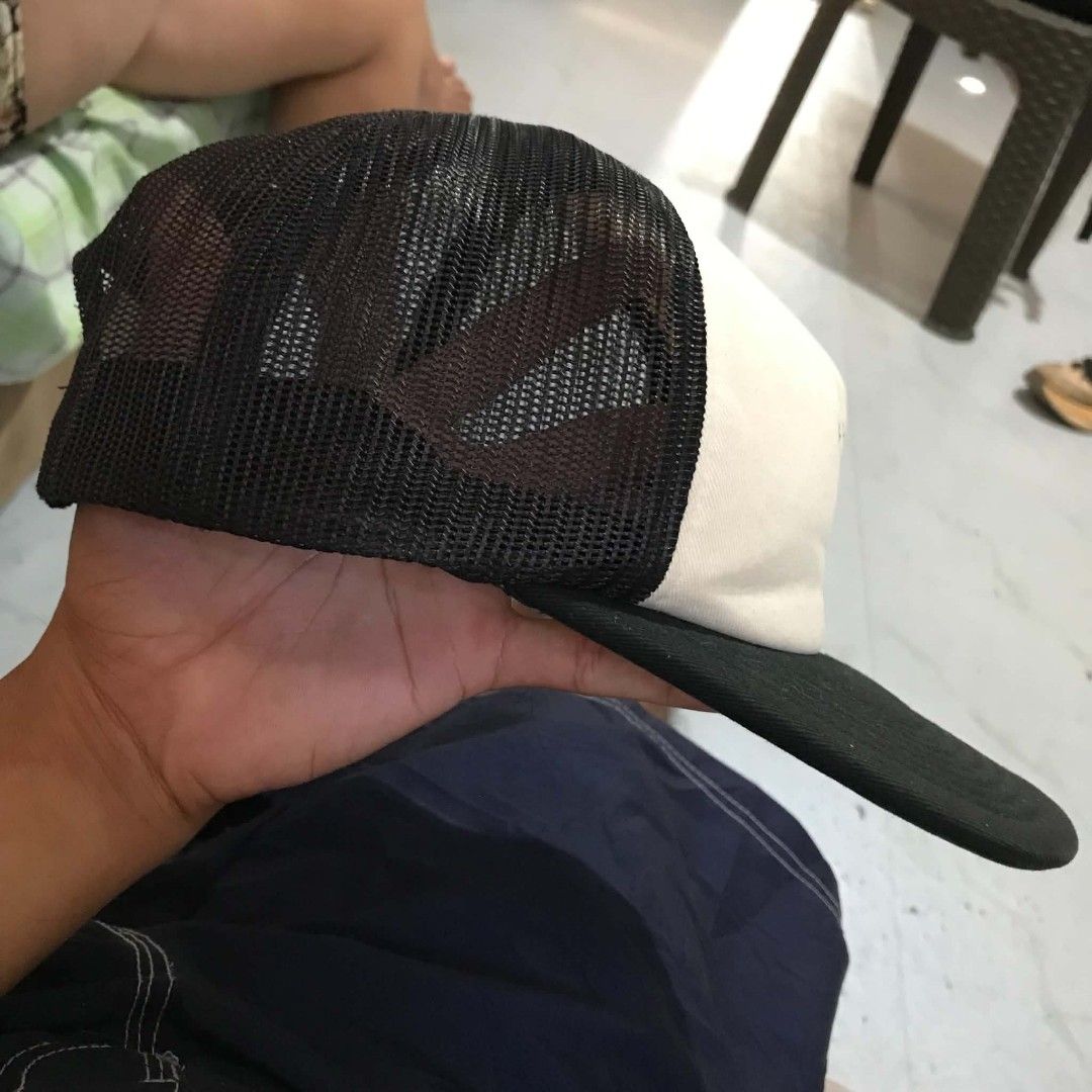 Stussy Crown Trucker Cap (Category: Caps & Hats) located in Aloran. Submitted by thrift_hunter73 (Listing ID 1470853118, Image 3). Description: Stussy Crown Trucker Cap.