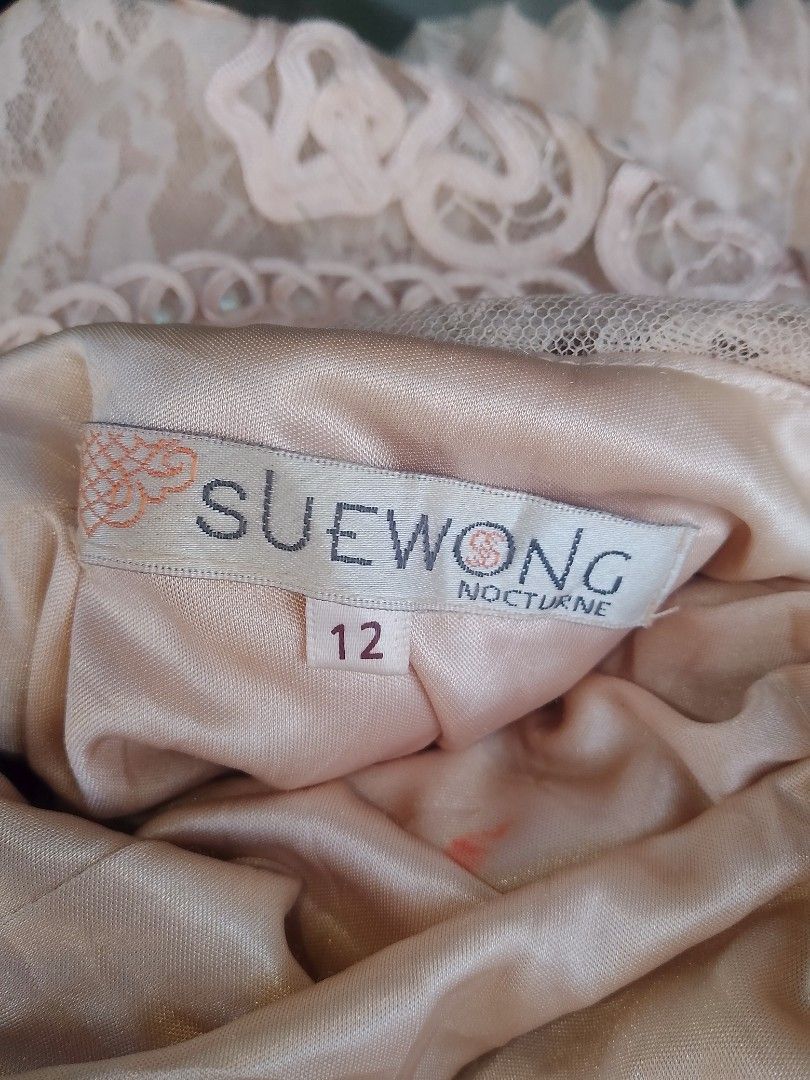 Sue Wong Dress (Category: Evening dresses & gowns) located in Manila. Submitted by gentlestone1998 (Listing ID 1470779275, Image 3). Description: .