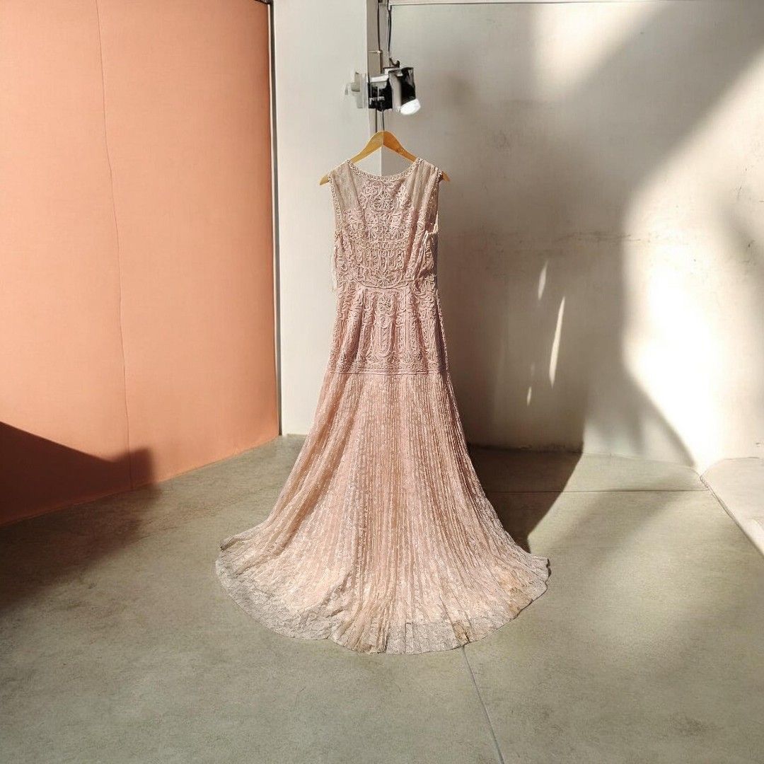Sue Wong Dress (Category: Evening dresses & gowns) located in Manila. Submitted by gentlestone1998 (Listing ID 1470779275, Image 2). Description: .