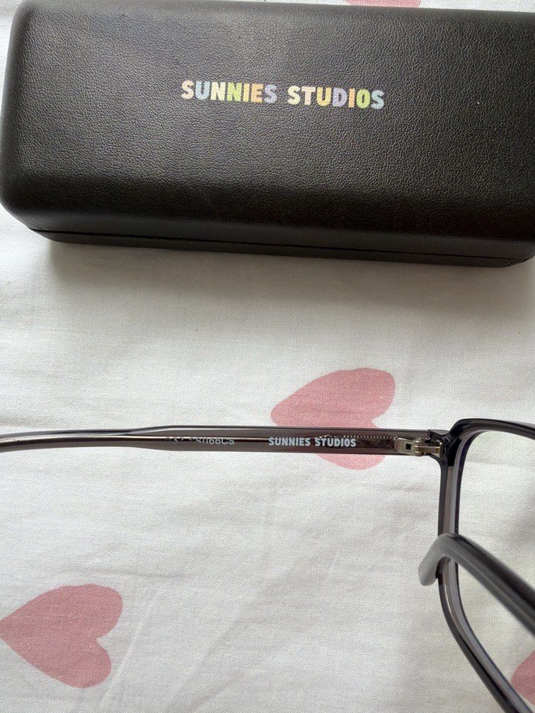 Sunnies Studios Jensen in Ant Frame w/ case (Category: Sunglasses & Eyewear) located in Las Pinas. Submitted by thealyssacloset (Listing ID 1470746798, Image 3). Description: -RFS: doesn't suit me -decluttering -too many frames -replacable lens .