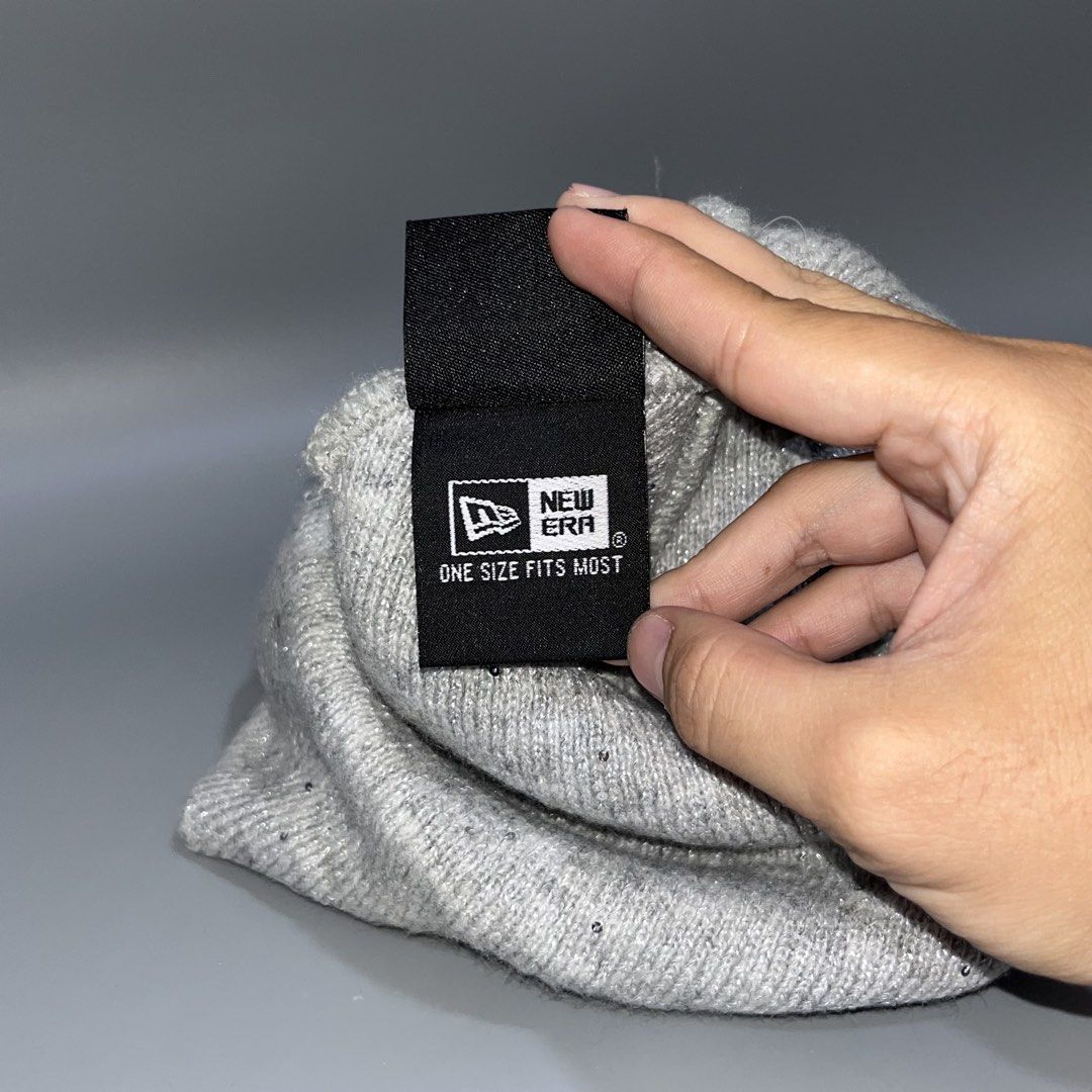 Supreme x New Era Metallic Arc Beanie (Category: Beanies) located in Cebu City. Submitted by kahitano.nalang (Listing ID 1470817492, Image 3). Description: Supreme x New Era Metallic Arc Beanie Authentic Like New No Issue DM 📩.
