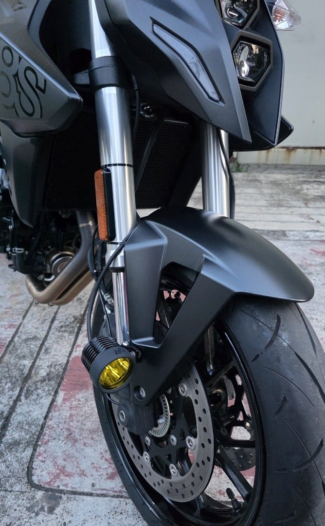 Suzuki gsx-8s swap ok (Category: Motorbikes for Sale) located in Quezon City. Submitted by toto_jester_88 (Listing ID 1470753523, Image 3). Description: For sale or trade! Suzuki GSX-8S naked streetfighter bike 1,365 current mileage(legit) Akrapovic full exhaust from motoworld GR CR4 led lights Evotech sliders Hella horn Complete papers Original lto plate With sales invoice 2keys Registered up to 2028 Bought december 2024 at wheeltek 1st owned No