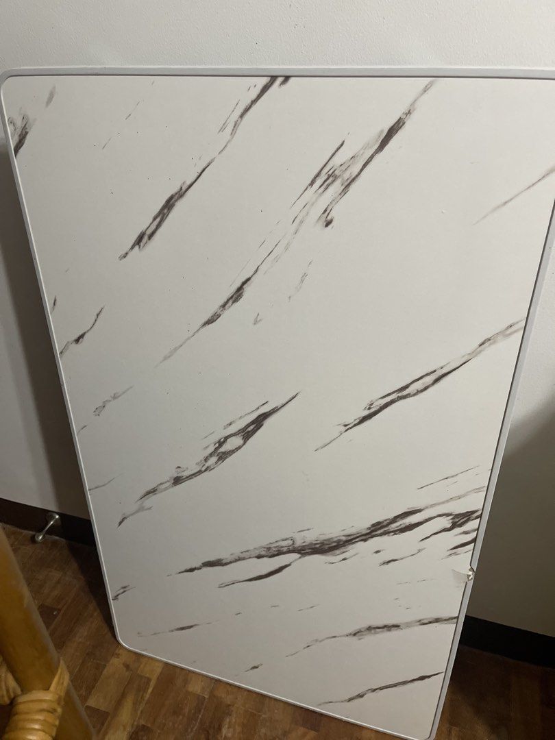 Table (Category: Tables & Sets) located in Makati City. Submitted by loushhh (Listing ID 1470794709, Image 3). Description: .