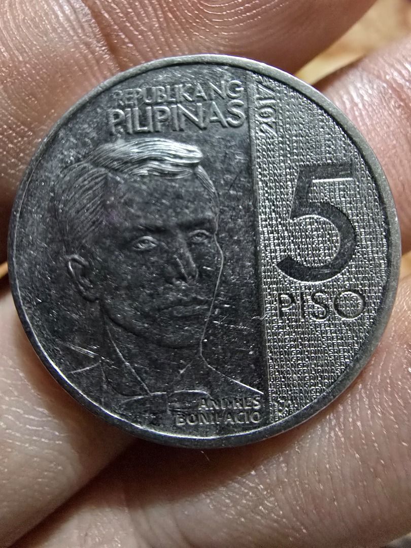 Take all (Category: Currency) located in Caloocan City. Submitted by maverick1995 (Listing ID 1470922776, Image 1). Description: 1 peso ngc 2026 1 pcs 1 peso error 1pcs 5 peso 2017 1pcs 5c ngc 2017 3pcs 25c old 2017 12 pcs 1972 rizal 2 pcs Coco 2 nucifera 1pcs 09554674293 call .