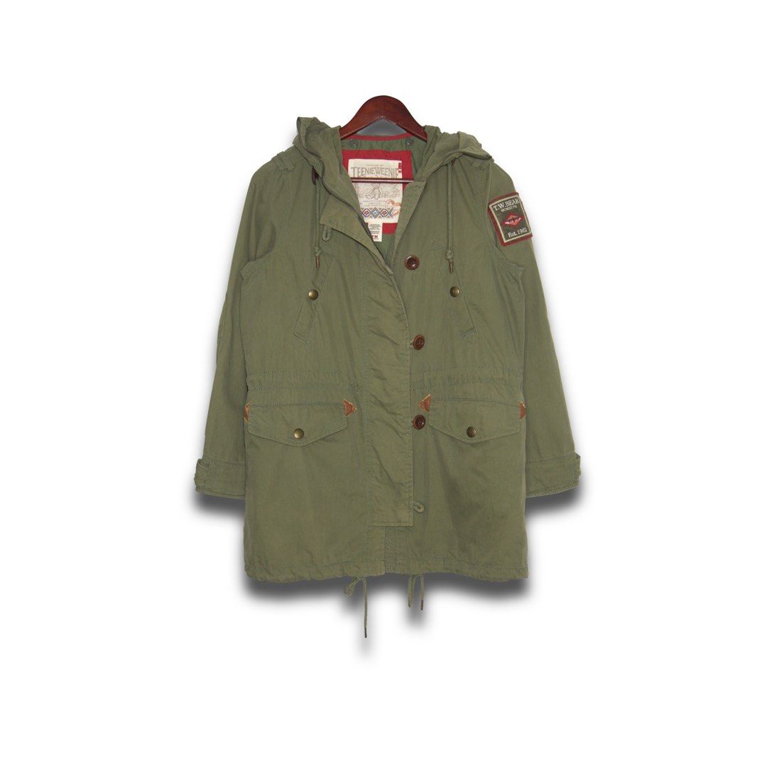 Teenie Weenie Parka Jacket (Category: Coats, Jackets and Outerwear) located in Davao. Submitted by justin_sells (Listing ID 1470800936, Image 1). Description: -Teenie Weenie Parka Jacket -Green with red inner lining accent -Button-up front -Hooded with toggle drawstrings, hem drawstrings, multiple front flap pockets, leather-look trim, and left sleeve patch.