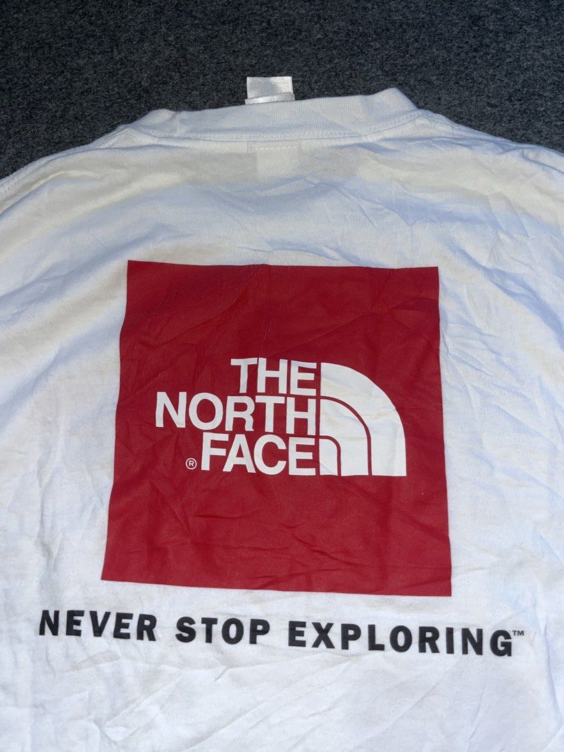 The nort face tshirt (Category: Tshirts & Polo Shirts ) located in Lapu Lapu. Submitted by jhonrener41426 (Listing ID 1470810414, Image 3). Description: Size medium fit to large Dimes 21x29 Excellent condition Color rate 9.8/10 Authentic Issue none .