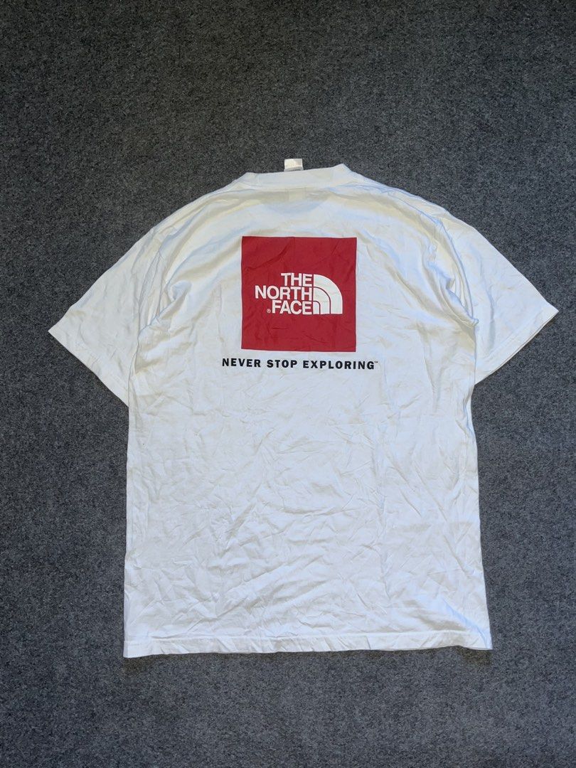 The nort face tshirt (Category: Tshirts & Polo Shirts ) located in Lapu Lapu. Submitted by jhonrener41426 (Listing ID 1470810414, Image 2). Description: Size medium fit to large Dimes 21x29 Excellent condition Color rate 9.8/10 Authentic Issue none .