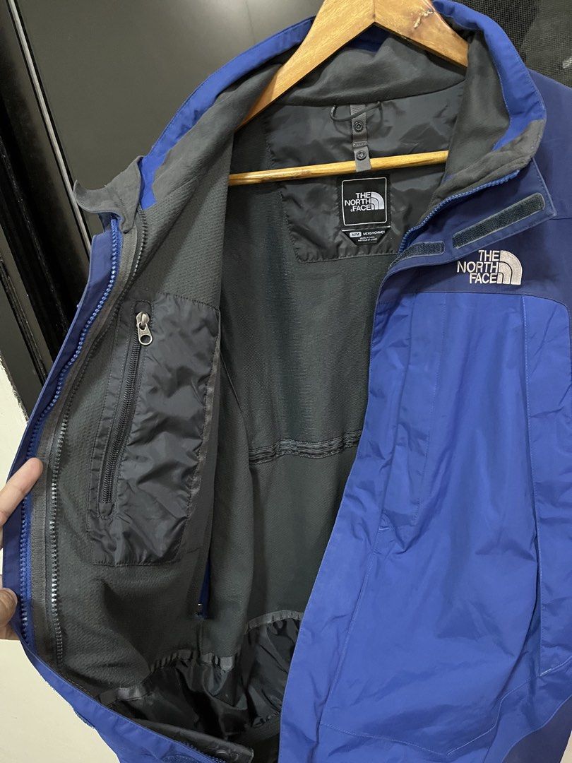 The North Face / Authentic (Category: Coats, Jackets and Outerwear) located in Manila. Submitted by lesterrrrrr (Listing ID 1470848369, Image 3). Description: .
