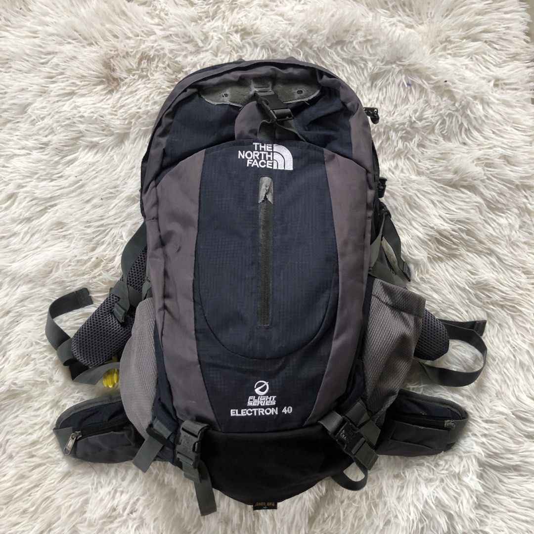 The North Face Electron DarkBlue 40L (Category: Backpacks) located in Dasmarinas. Submitted by cjtan26 (Listing ID 1470910060, Image 1). Description: Forsale The North Face Electron 40L Good Condition Check Details - 1500 Loc Cavite Jnt / Lalamove.