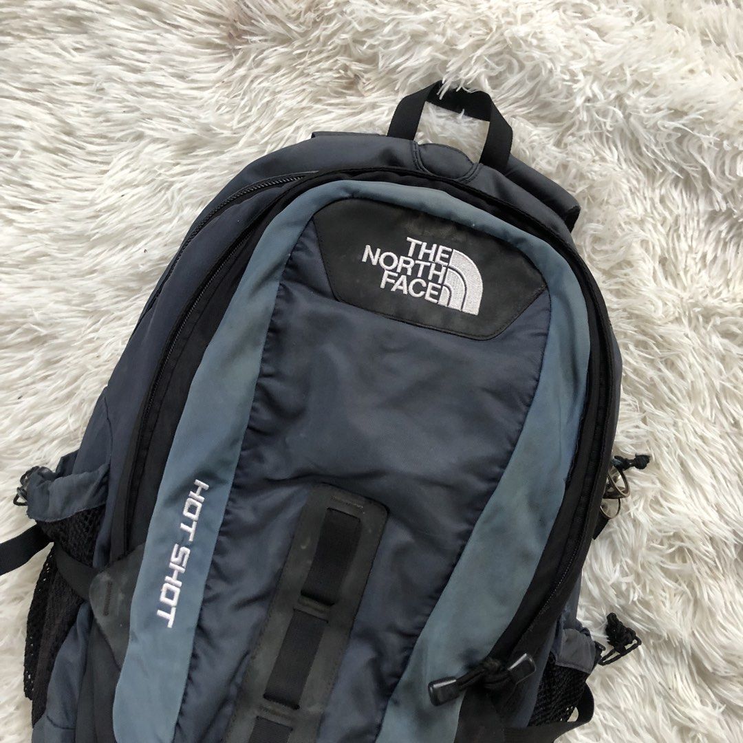 The North Face Hot Shot 30L (Category: Backpacks) located in Dasmarinas. Submitted by cjtan26 (Listing ID 1470909472, Image 2). Description: Forsale The North Face Hotshot 30L Good Condition Check Details - 1k Loc Cavite Jnt / Lalamove.