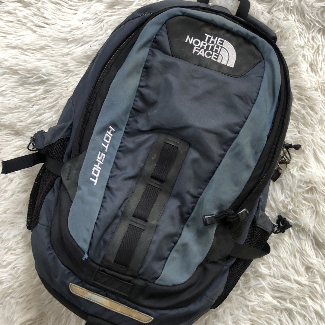The North Face Hot Shot 30L (Category: Backpacks) located in Dasmarinas. Submitted by cjtan26 (Listing ID 1470909472, Image 3). Description: Forsale The North Face Hotshot 30L Good Condition Check Details - 1k Loc Cavite Jnt / Lalamove.