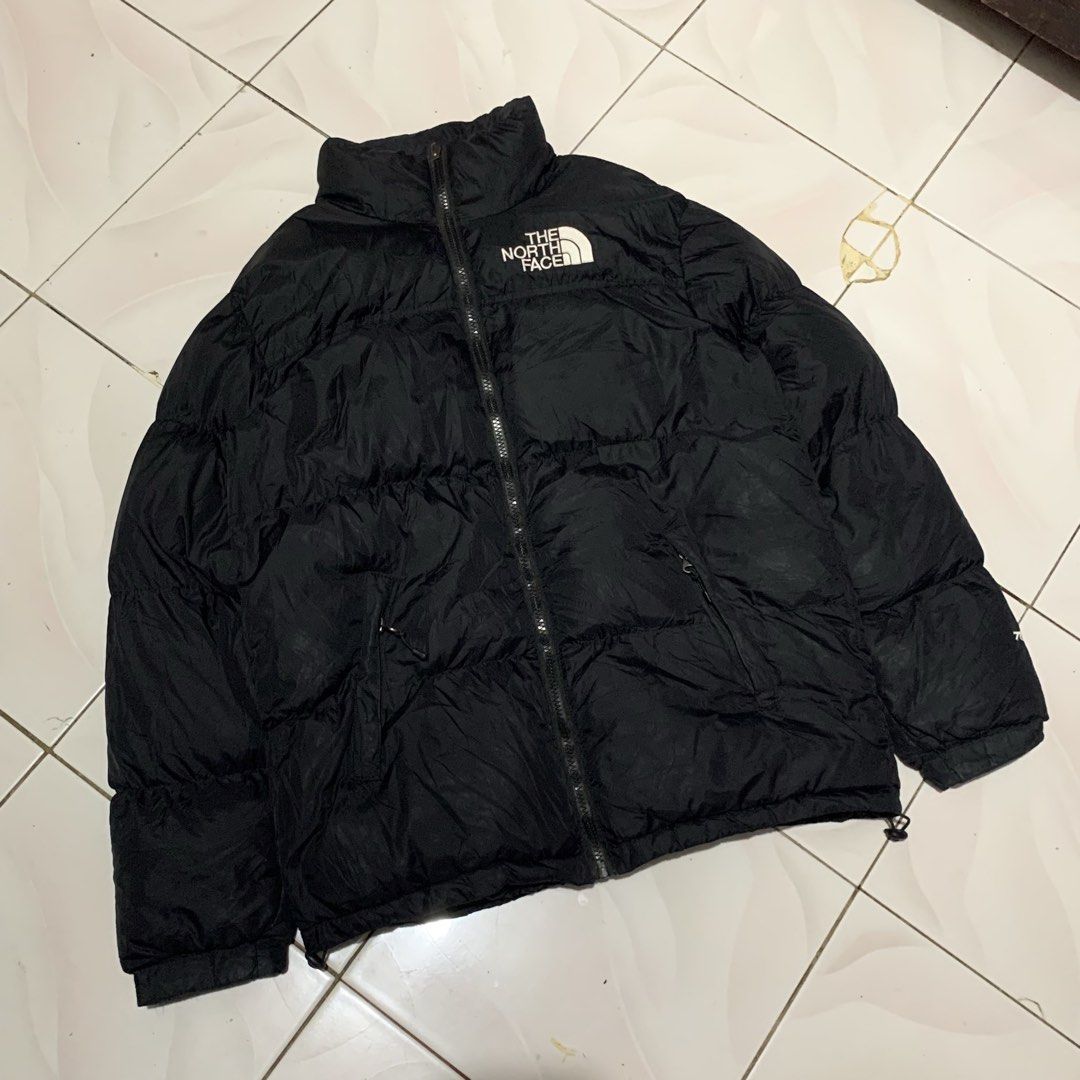 The North Face Puffer Jacket (Category: Coats, Jackets and Outerwear) located in Bacolod City. Submitted by dasmarinascarlo (Listing ID 1470901120, Image 1). Description: The Northface Puffer Jacket • Color: Black • Style: Puffer Jacket • Dimesions :Width 21.5 :Length 27 • Condition: Good Condition •Color rate: 9/10 📩 Message me for inquiries! 📦 Available for shipping. Please check the photos and measurements before purchasing..