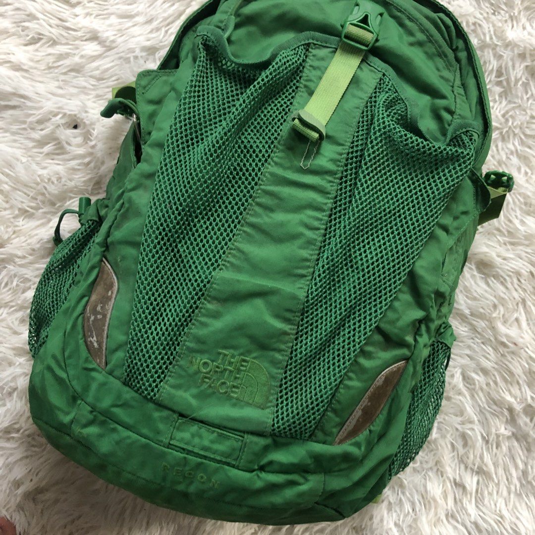 The North Face Recon Green 30L (Category: Backpacks) located in Dasmarinas. Submitted by cjtan26 (Listing ID 1470910349, Image 3). Description: Forsale The North Face Recon 30L Good Condition Check Details - 1500 Loc Cavite Jnt / Lalamove.