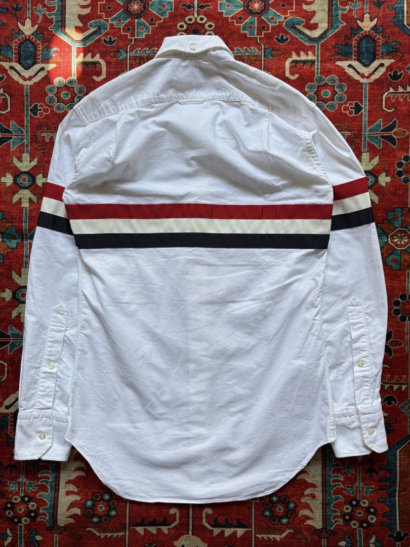 THOM BROWNE Oxford 3 Bar Stripe Long sleeve (Category: Formal Shirts) located in Dagupan City. Submitted by anyklasiko (Listing ID 1470829080, Image 2). Description: THOM BROWNE Oxford 3 Bar Stripe Long sleeve Size: 0 Width: 19’ Length: 29.5’ Shoulder: 16.5’ Sleeve: 24’ Price: 13999 .