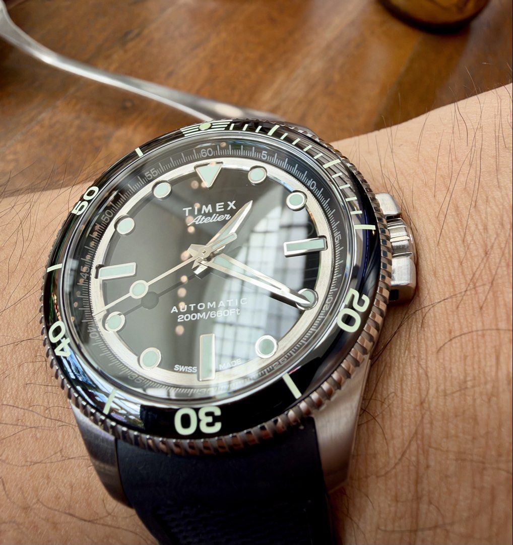Timex Atelier Marine M1A (Category: Men's Watches) located in Taguig. Submitted by watchgeekmnl (Listing ID 1470790259, Image 2). Description: - Model: Timex Atelier Marine M1A Automatic Dive Watch - Condition: Brand New - Movement: Swiss made automatic - Water Resistance: 200 meters - Features: Black dial, rotating bezel, luminous markers and hands - Strap: Comfortable black rubber strap - Inclusions: Original presentation box included.