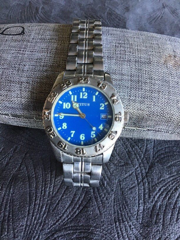 Titus Quartz authentic (Category: Men's Watches) located in Baguio. Submitted by agozun61 (Listing ID 1470760900, Image 1). Description: Quartz authentic blue dial.good running condition..