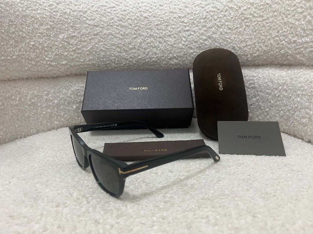 Tom Ford Sunglasses Penn 02 (Category: Sunglasses & Eyewear) located in Paoay. Submitted by rvf1230 (Listing ID 1470817943, Image 3). Description: - Brand: Tom Ford - Color: Classic black frames with dark tinted lenses - Details: Iconic T logo on temples - Inclusions: Original branded hard case, soft pouch, outer box, and paperwork - Rationale: 100% authentic and well-maintained luxury eyewear ready to wear.