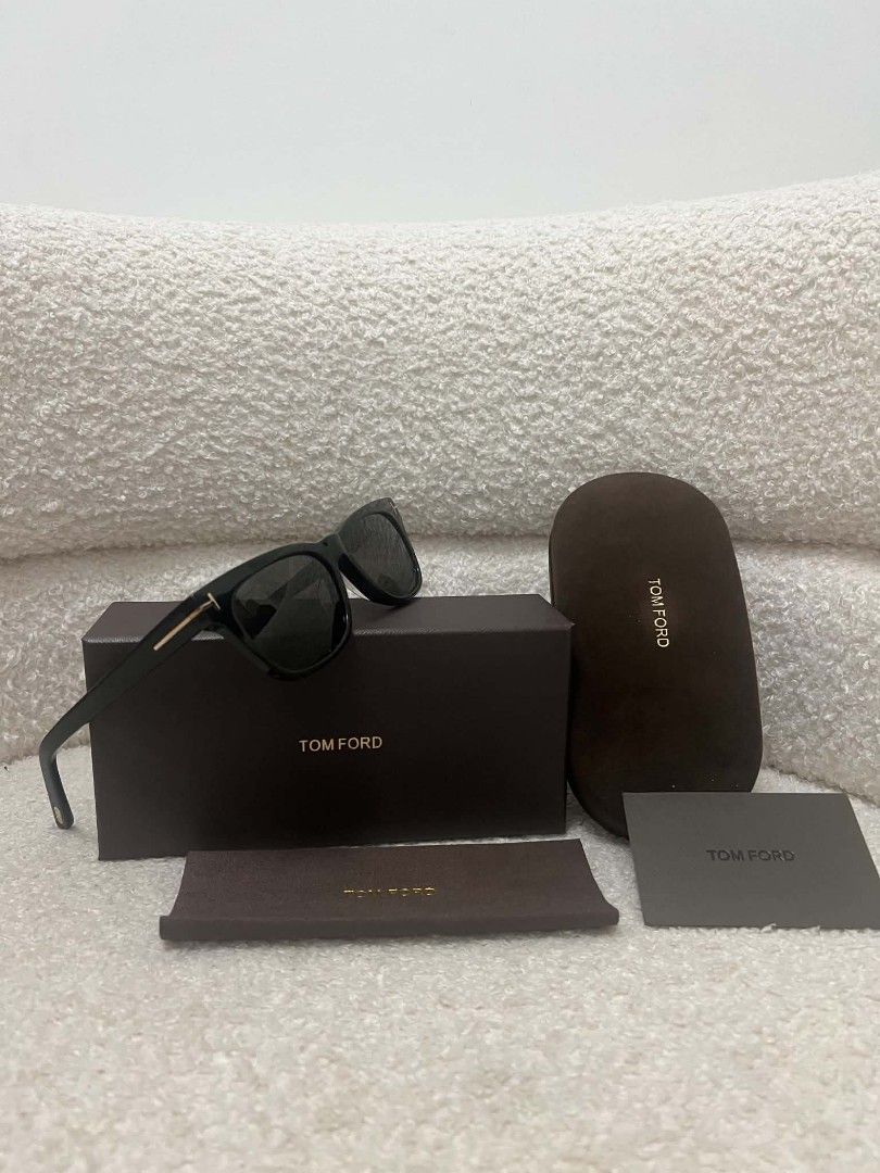 Tom Ford Sunglasses Penn 02 (Category: Sunglasses & Eyewear) located in Paoay. Submitted by rvf1230 (Listing ID 1470817943, Image 2). Description: - Brand: Tom Ford - Color: Classic black frames with dark tinted lenses - Details: Iconic T logo on temples - Inclusions: Original branded hard case, soft pouch, outer box, and paperwork - Rationale: 100% authentic and well-maintained luxury eyewear ready to wear.