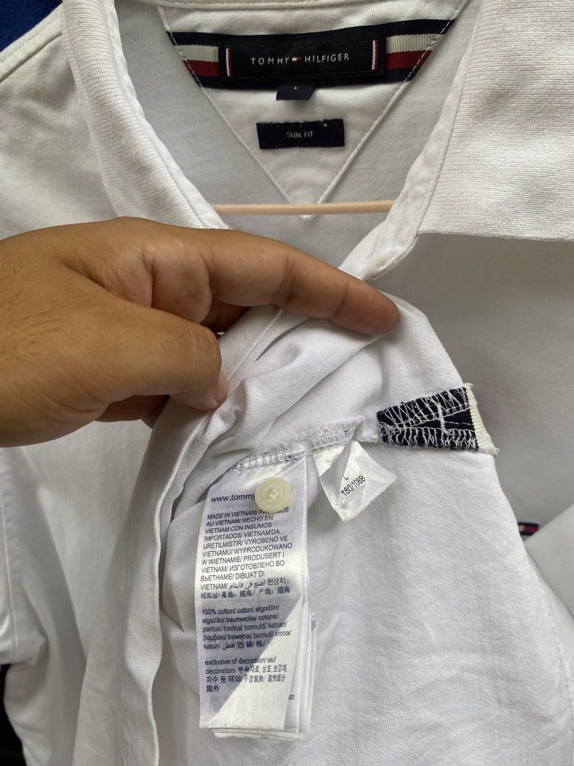 TOMMY HILFIGER COLLAR FLAG CUFF (Category: Tshirts & Polo Shirts ) located in Butuan. Submitted by angericohappy420 (Listing ID 1470774222, Image 2). Description: TOMMY HILFIGER COLLAR FLAG CUFF SLEEVE 20x28 Cr 9/10 Authentic Excellent condition ( needwash only ).