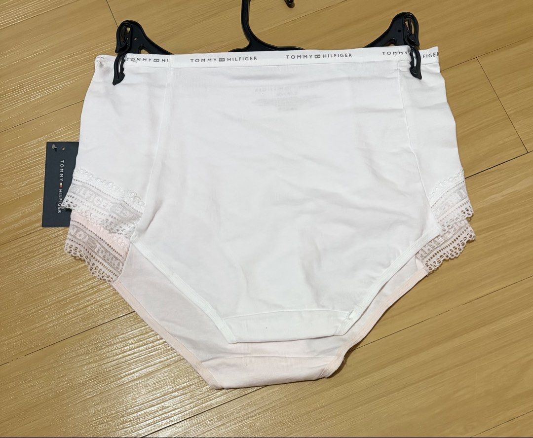 Tommy Hilfiger Cotton Leg Lace Brief Small - Medium (Category: Undergarments & Loungewear) located in Quezon City. Submitted by beckyshop2024 (Listing ID 1470914839, Image 2). Description: - Brand new - Original from US - Runs big, fits up to Semi-Large - Price is per piece - 2 pcs. available: White & Pink .
