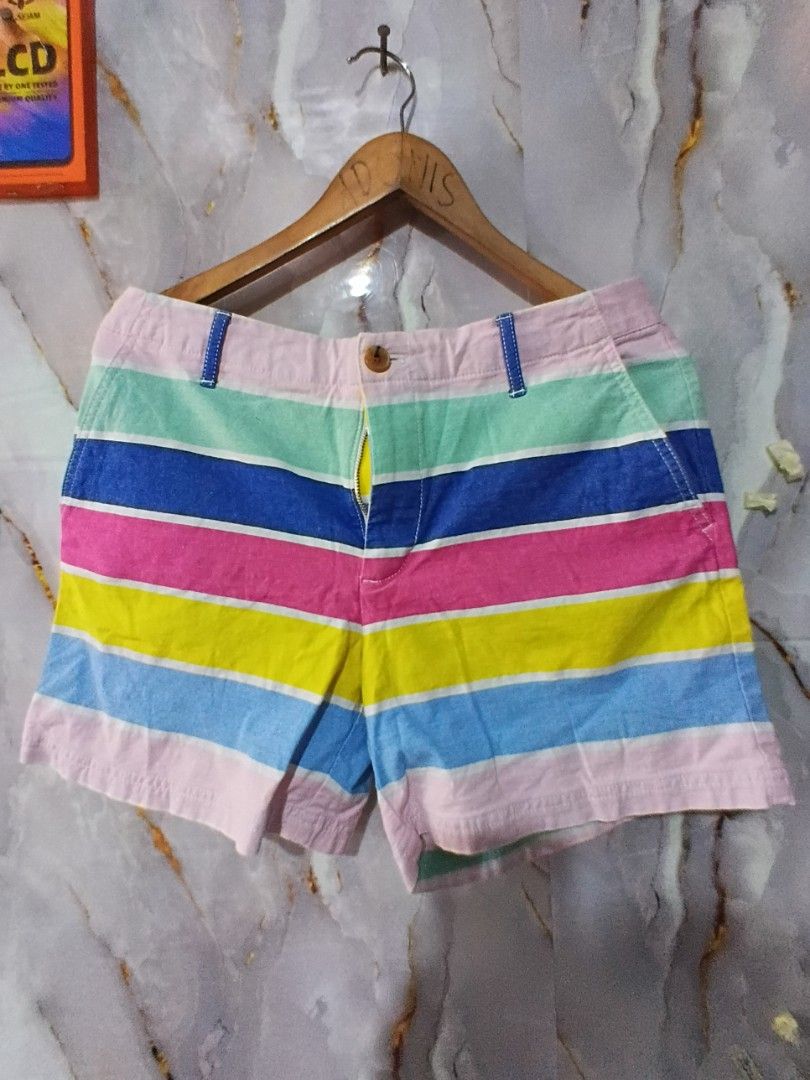 TOMMY HILFIGER MULTICOLORED SHORT SIZE W32 L14 (Category: Shorts) located in General Mariano Alvarez. Submitted by adonid (Listing ID 1470751529, Image 1). Description: TOMMY HILFIGER MULTICOLORED SHORT SIZE W32 L14 SIGN OF USAGE LOC. GMA CAVITE PHP 400.