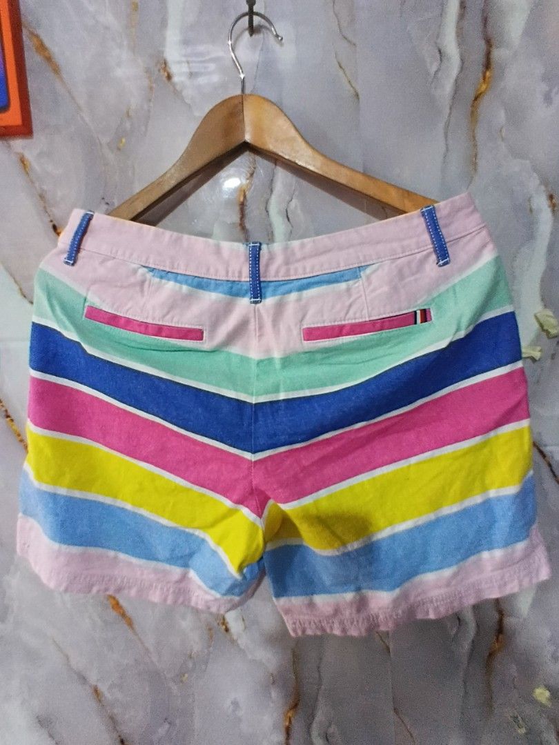TOMMY HILFIGER MULTICOLORED SHORT SIZE W32 L14 (Category: Shorts) located in General Mariano Alvarez. Submitted by adonid (Listing ID 1470751529, Image 3). Description: TOMMY HILFIGER MULTICOLORED SHORT SIZE W32 L14 SIGN OF USAGE LOC. GMA CAVITE PHP 400.