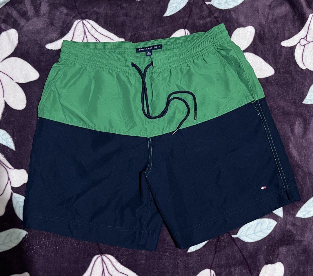 Tommy Hilfiger shorts (Category: Coats, Jackets and Outerwear) located in Manila. Submitted by digong.02 (Listing ID 1470879962, Image 1). Description: As new condition, no issue .