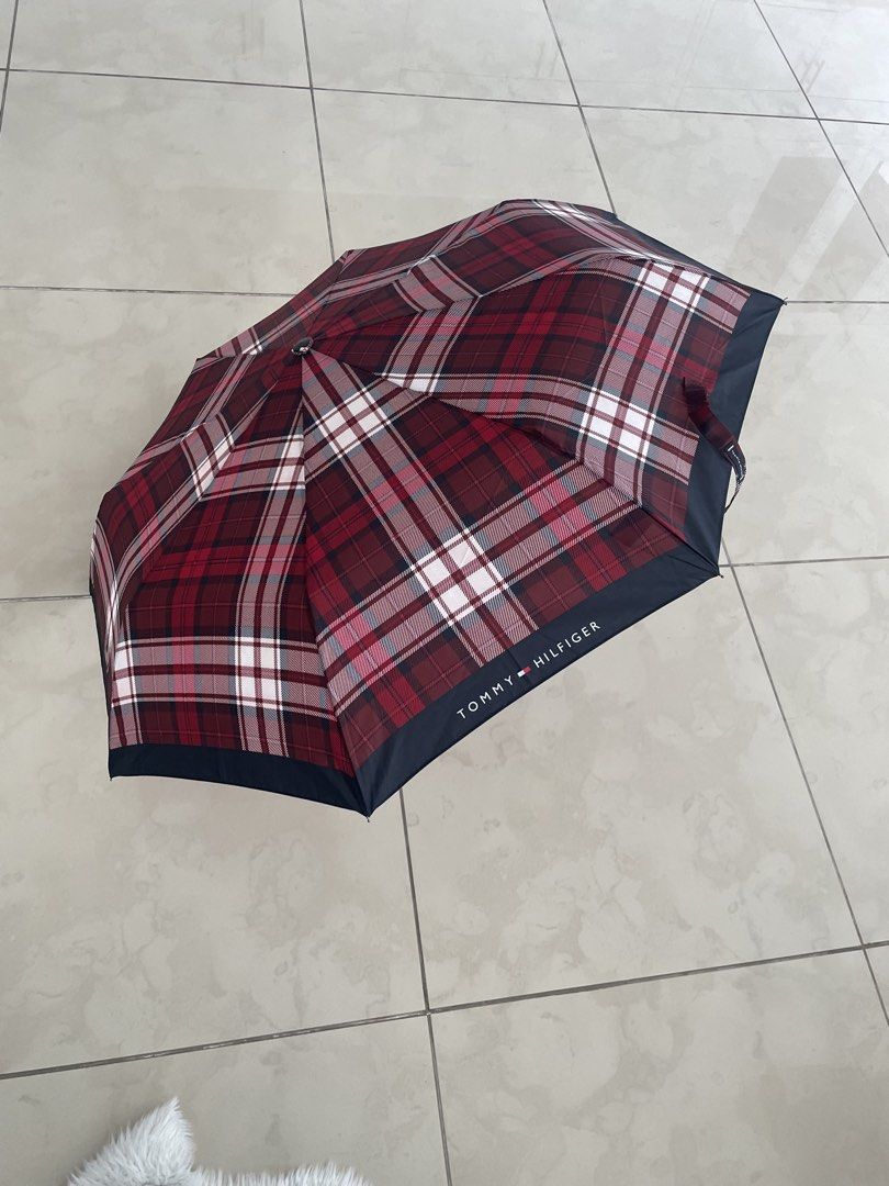 tommy hilfiger umbrella (Category: Luxury Accessories) located in Taguig. Submitted by leahmom (Listing ID 1470815820, Image 3). Description: .