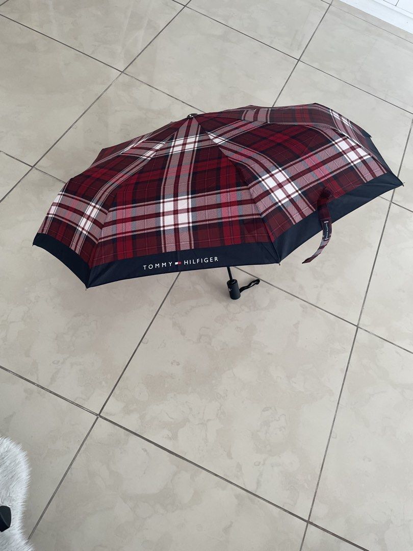 tommy hilfiger umbrella (Category: Luxury Accessories) located in Taguig. Submitted by leahmom (Listing ID 1470815820, Image 2). Description: .