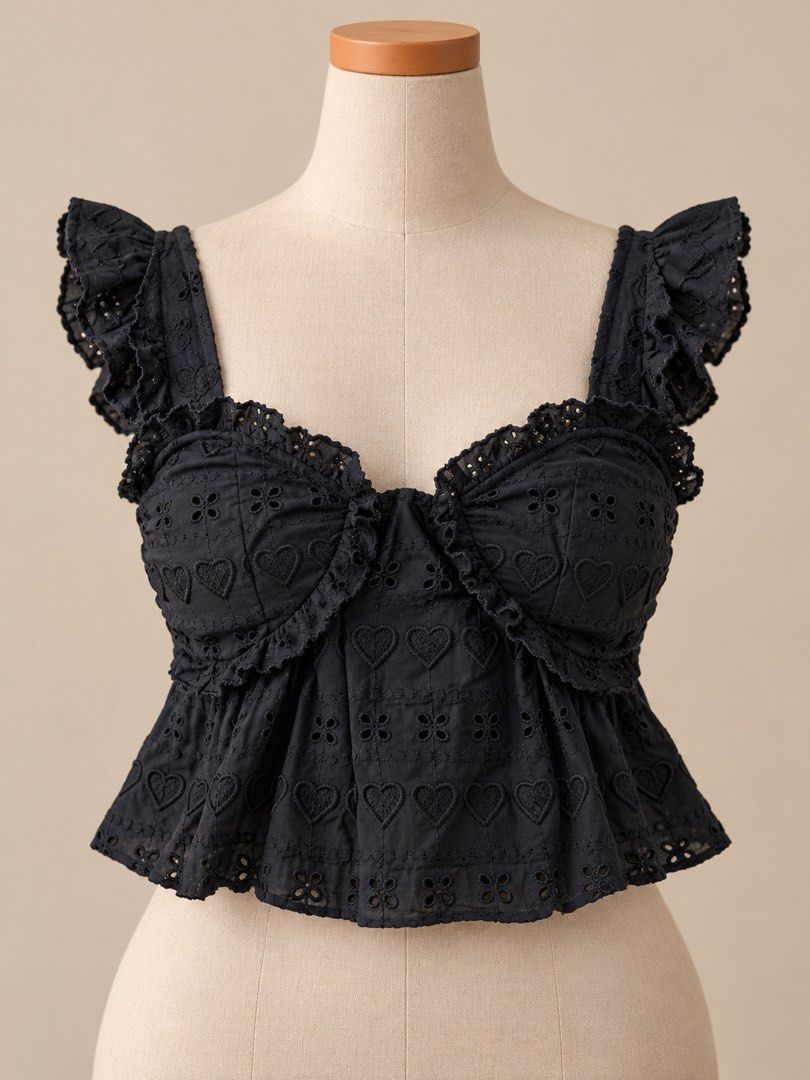 TOP X-SMALL (Category: Sleeveless) located in Pasig City. Submitted by prelovedbyjammy (Listing ID 1470889211, Image 1). Description: .