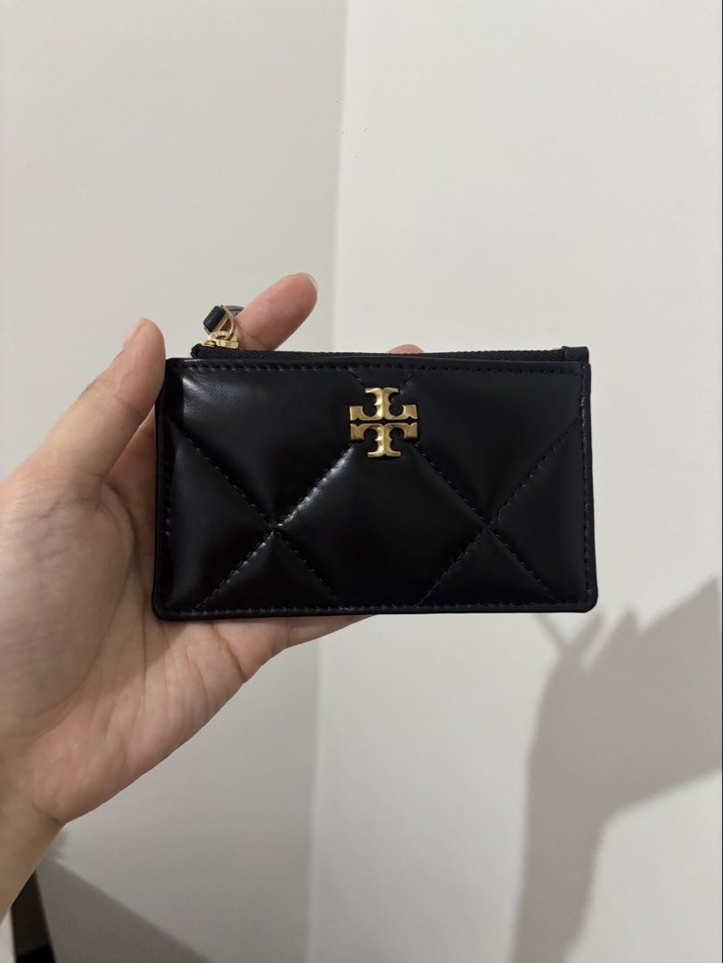 Tory Burch Black Quilted Leather Zip Card Holder (Category: Luxury Bags & Wallets) located in Manila. Submitted by roxiee7878 (Listing ID 1470808060, Image 1). Description: Tory Burch wallet 💯 original Brandnew.