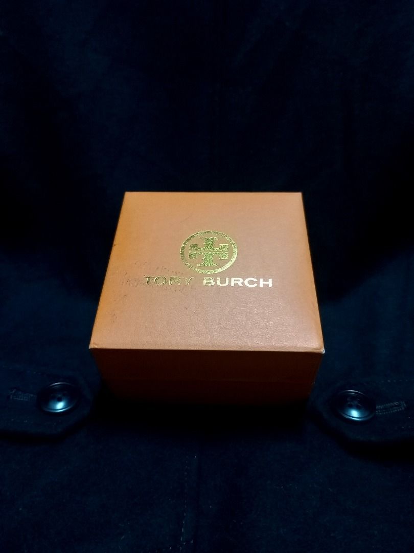 Tory Burch Leather Strap Watch (Category: Women's Watches) located in Aguinaldo. Submitted by baguioukayukay2600 (Listing ID 1470833373, Image 1). Description: .
