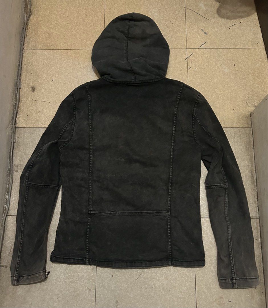 Tough Jeansmith dark-washed denim asymmetrical zip jacket (Category: Coats, Jackets and Outerwear) located in Taguig. Submitted by morningstar.to (Listing ID 1470857247, Image 3). Description: .