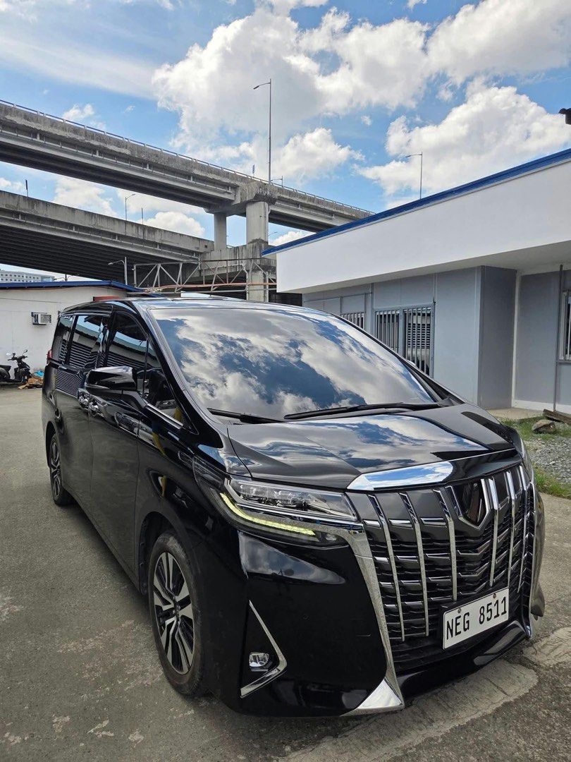 Toyota Alphard A/T Auto (Category: Used Cars) located in Manila. Submitted by quality_cars (Listing ID 1470912764, Image 2). Description: FOR SALE‼️ 2021 Toyota Alphard Mileage: 19000kms Like new exterior / interior Like new running condition No dents / scratches No accident history / not flooded Selling price: ₱2,388,000 📍Parañaque City.