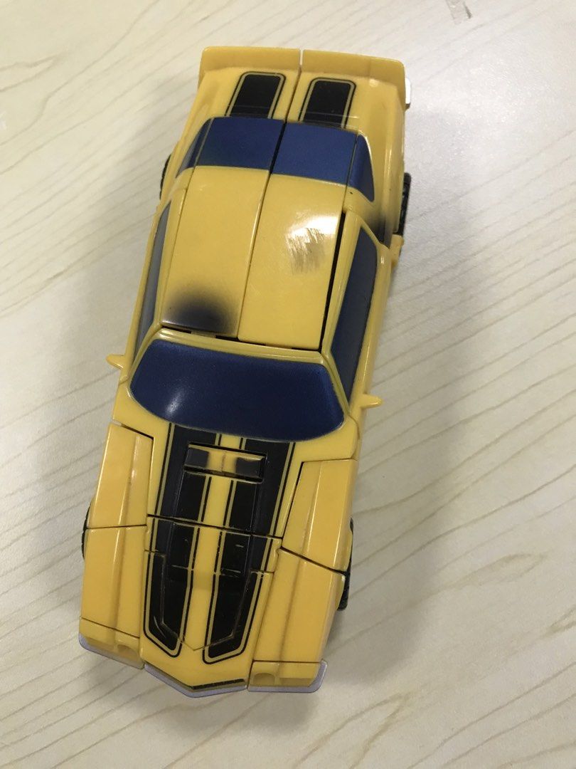 Transformers Toys (Category: Action & Battle Toys) located in San Mateo. Submitted by quikzee (Listing ID 1470763565, Image 2). Description: ₱300 Transformers Toys Issue .
