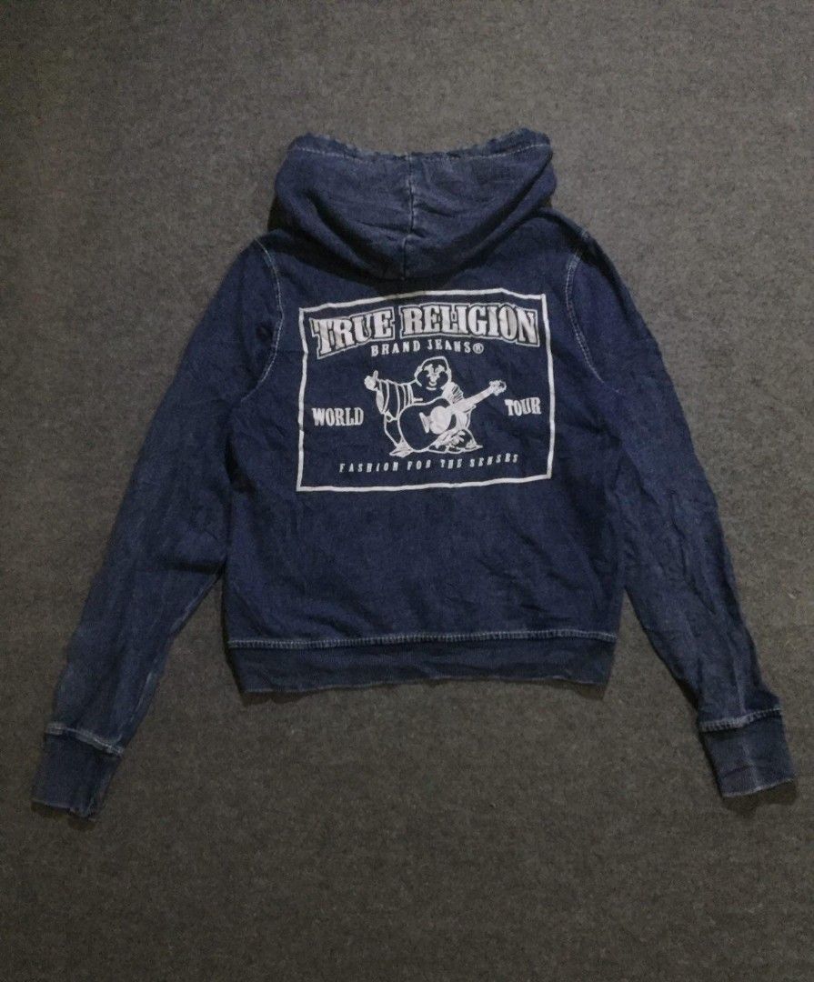 TRUE RELIGION DENIM JACKET (AUTHENTIC) (Category: Coats, Jackets and Outerwear) located in General Santos City (Dadiangas). Submitted by thrift_n_south (Listing ID 1470856433, Image 3). Description: Excellent Condition 9.5/10 Color Rate Dimes: 19x22.5( Size M on tags) Flawless | Needs Wash.