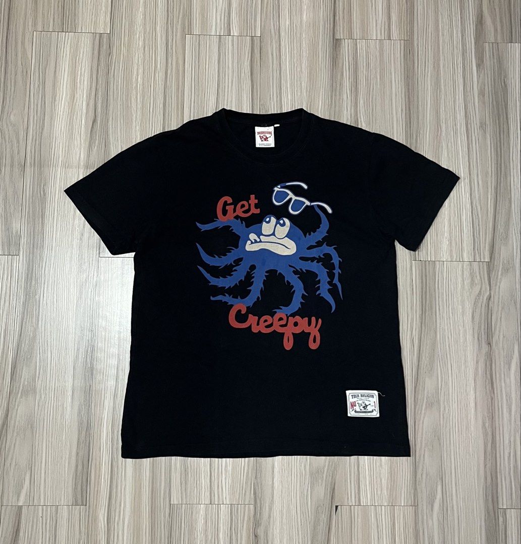 True Religion tshirt (Category: Tshirts & Polo Shirts ) located in Lipa City. Submitted by hoywilliam (Listing ID 1470824414, Image 1). Description: True Regilion tshirt( Black) best fit medium to large Width-21 length-26 Used thrifted only for only 450 free shipped Location Lipa City Batangas📍.