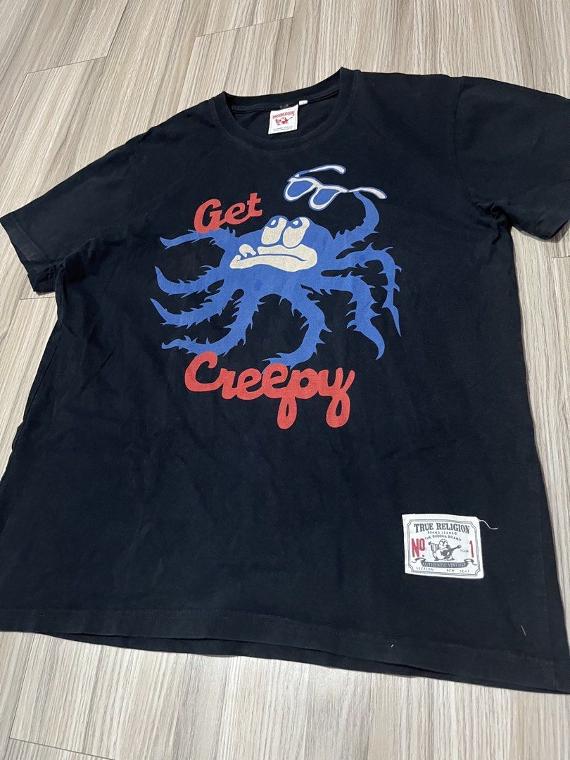 True Religion tshirt (Category: Tshirts & Polo Shirts ) located in Lipa City. Submitted by hoywilliam (Listing ID 1470824414, Image 3). Description: True Regilion tshirt( Black) best fit medium to large Width-21 length-26 Used thrifted only for only 450 free shipped Location Lipa City Batangas📍.