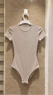 (Category: ) located in . Submitted by wearmycloset.ph (Listing ID 1470863340, Image 1). Description: .