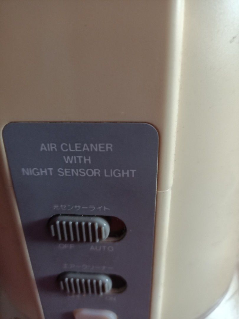 Twinbird Air Cleaner with Night Sensor Light (Category: Air Purifiers & Dehumidifiers) located in Taguig. Submitted by grandfish_55ab5c (Listing ID 1470821673, Image 2). Description: - Authentic Twinbird Air Cleaner (Model AC-178), Made in Japan - Compact size, perfect for small spaces, dorms, or bedrooms - Built-in night sensor light function for added convenience - Easy-to-use front control switches for light and air cleaning - Runs on 100V pow