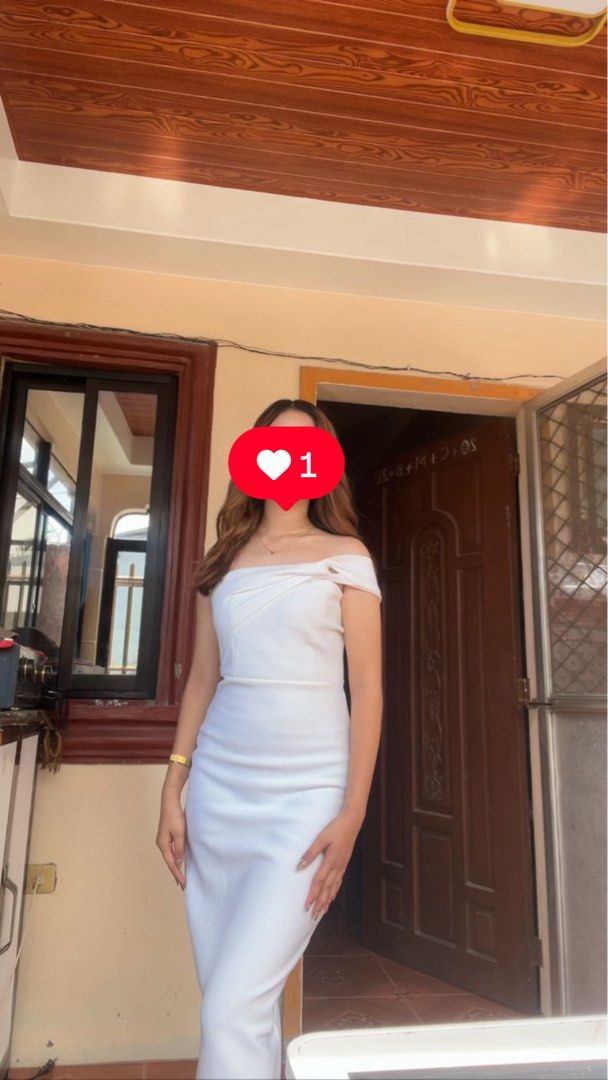 Twist Front One Shoulder Split Back Midi Bodycon Cocktail Dress (Category: Dresses) located in Manila. Submitted by brightearth-e38b (Listing ID 1470895359, Image 2). Description: SELLING MY GRADUATION DRESS. PHP 500 ▪️ bought for 1K ▪️ fit xs to small body frame ▪️out of stock from shein ▪️used once 📍Botolan, Zambales .