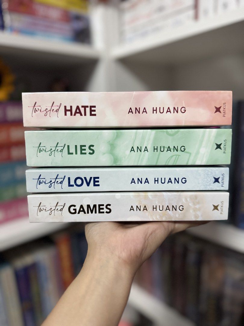 TWISTED Series by Ana Huang (Category: Storybooks) located in Paranaque City. Submitted by _xxyengxx_ (Listing ID 1470926781, Image 1). Description: BRAND NEW SEALED NOT REMAINDERED Location: Parañaque MOD: J&T.