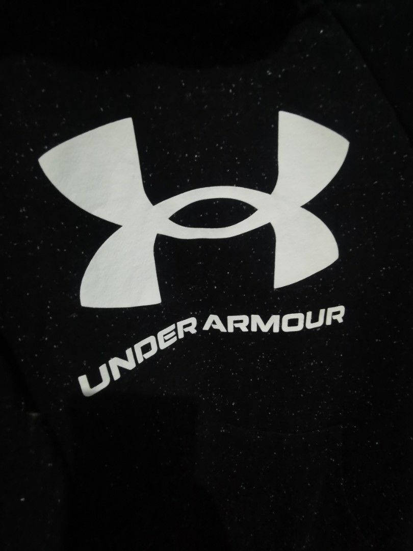 Under Armour Hoodie Jacket (Category: Coats, Jackets and Outerwear) located in Lemery. Submitted by hirayaspaperie (Listing ID 1470782400, Image 3). Description: Under Armour Hoodie Jacket. See tag for size. .